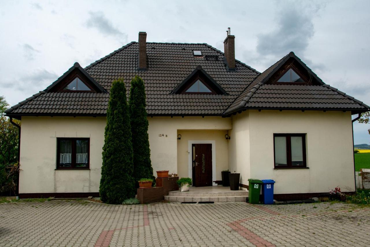 Apasjonata Lägenhet Świdnica Exteriör bild
